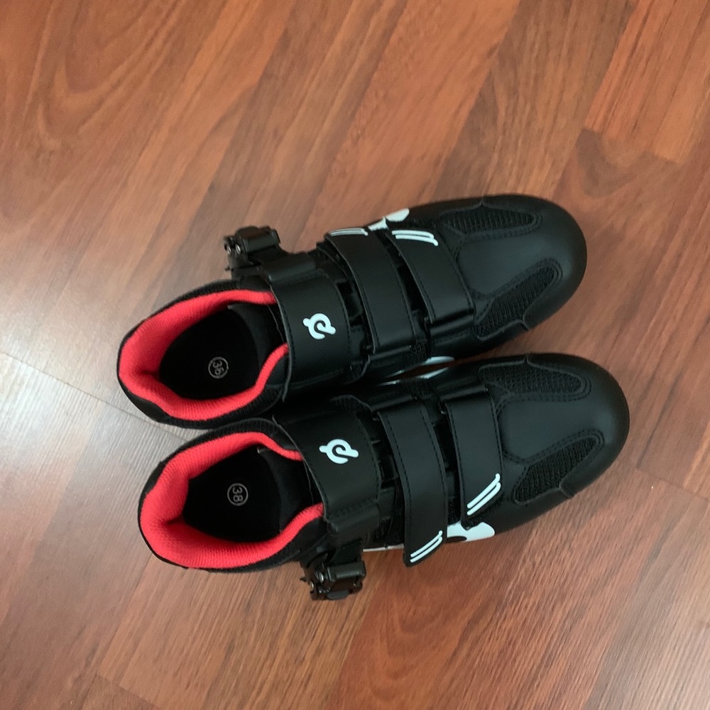 Peloton Bike Shoes Size 38 Like New - Picture 1 of 3